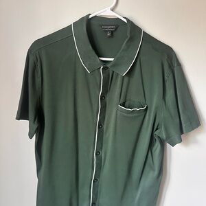 Banana Republic Men's Forest Green Casual Shirt